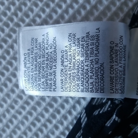 Roxy Slip Print Tunic Size XS - Picture 13 of 16